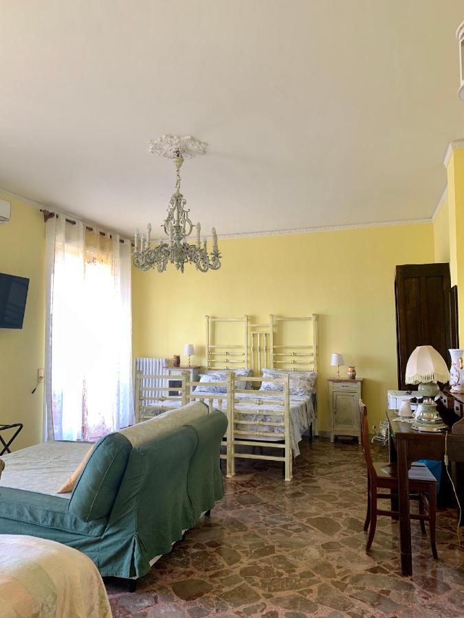 Larala' Bed & Breakfast Lecce Exterior photo